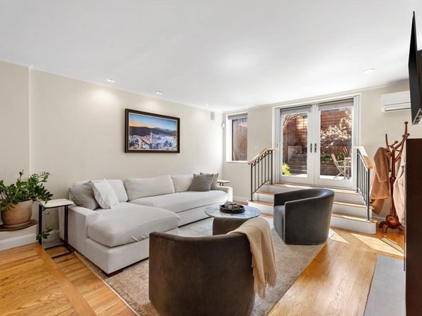 425 Beacon Street 1, Boston MA 02115