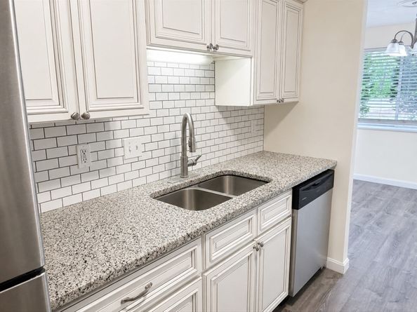 150 Elm St 3, Braintree MA 02184