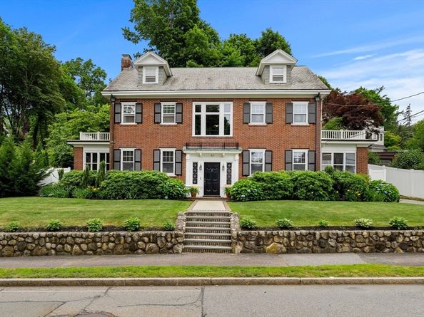 42 Old Mystic Street, Arlington MA 02474