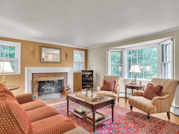 590 Lowell Street, Lexington MA 02420