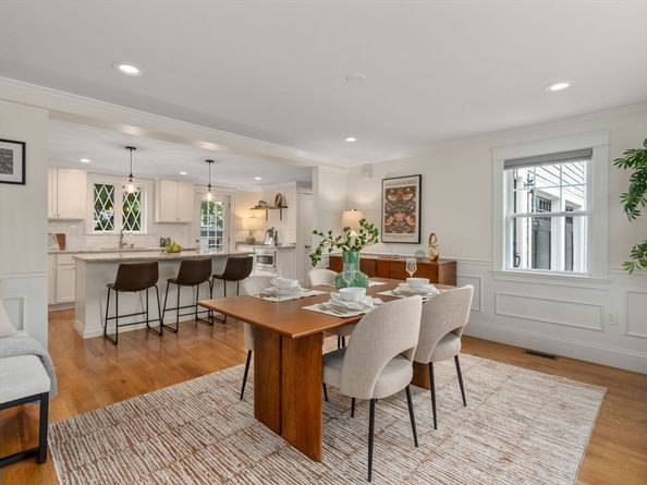 79 Grove St, Winchester MA 01890