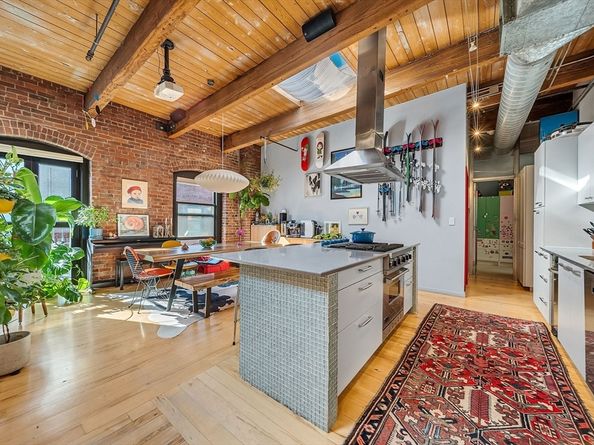 21 Wormwood St 620, Boston MA 02210