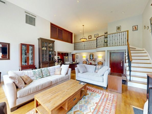 201 Newbury St 204, Boston MA 02116
