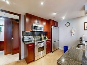 201 Newbury St 204, Boston MA 02116