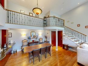 201 Newbury St 204, Boston MA 02116