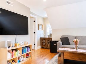 33 Brunswick Park 2, Melrose MA 02176