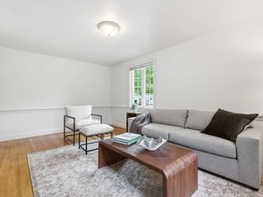 127 Larchmont Road, Melrose MA 02176