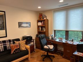 210 Nahanton St 415, Newton MA 02459