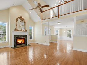 70 Orchard Meadow Dr 70, Shrewsbury MA 01545