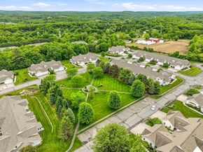 70 Orchard Meadow Dr 70, Shrewsbury MA 01545