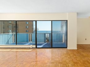300 Lynn Shore Dr 410, Lynn MA 01902