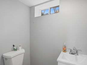 39 Pinehurst, Auburn MA 01501