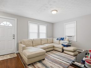 39 Pinehurst, Auburn MA 01501