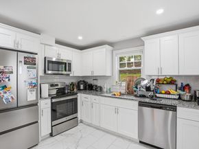 39 Pinehurst, Auburn MA 01501