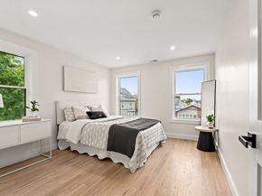 33 Blaine St, Malden MA 02148