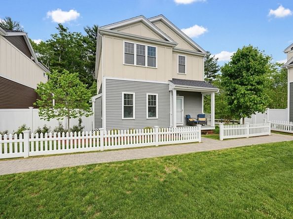 27 Cleary Cir 27, Norfolk MA 02056