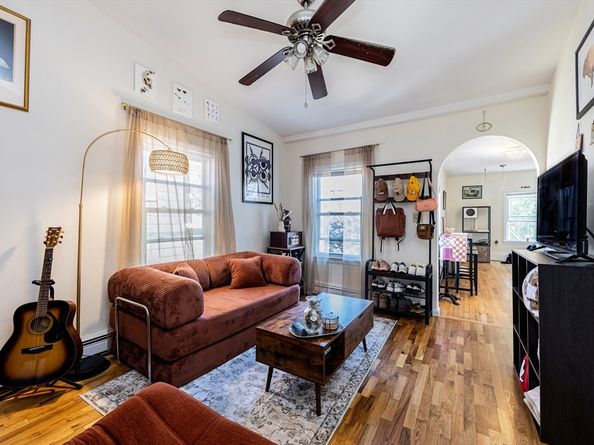 13 Vinton St 3, Boston MA 02127