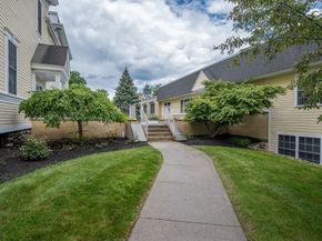 48 Phillips Rd 12, Holden MA 01520