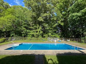 39 Pleasant St B21, Northborough MA 01532