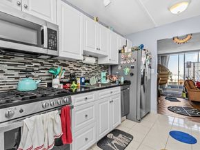 44 Washington St 1113, Brookline MA 02446