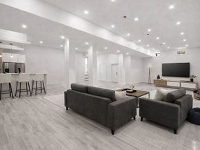 10 Hitching Post Lane, Weston MA 02493