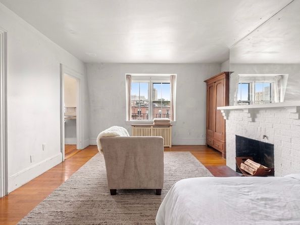 8 Brimmer St 5B, Boston MA 02108