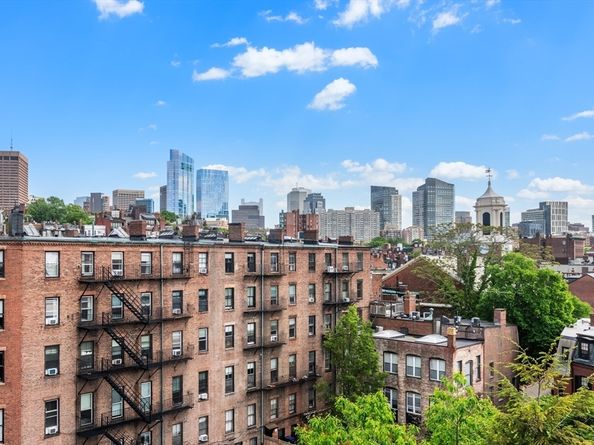 8 Brimmer St 5B, Boston MA 02108