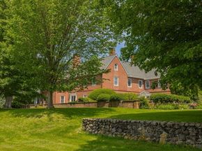 82 River Rd, Topsfield MA 01983