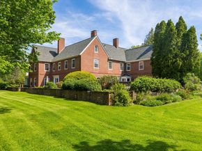 82 River Rd, Topsfield MA 01983