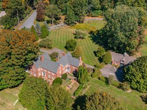 82 River Rd, Topsfield MA 01983