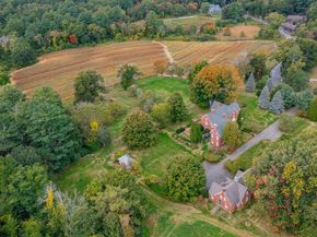 82 River Rd, Topsfield MA 01983
