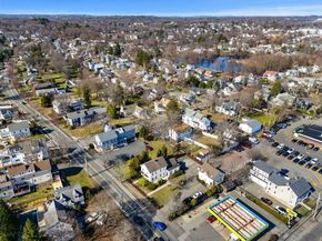 130 Pine St, Danvers MA 01923