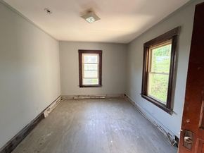 32 Mount Globe St, Fitchburg MA 01420