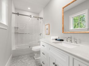 6 Revolutionary, Lexington MA 02421