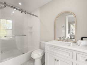 6 Revolutionary, Lexington MA 02421