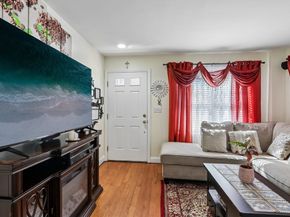 24 Harris St A, Peabody MA 01960