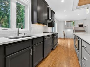 16 Skyline Dr, Billerica MA 01821
