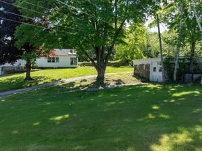 440 N Woodstock Rd, Southbridge MA 01550