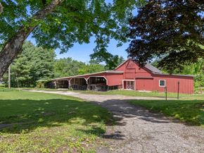 440 N Woodstock Rd, Southbridge MA 01550