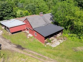 440 N Woodstock Rd, Southbridge MA 01550