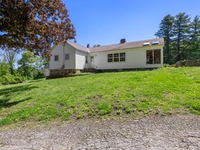 440 N Woodstock Rd, Southbridge MA 01550
