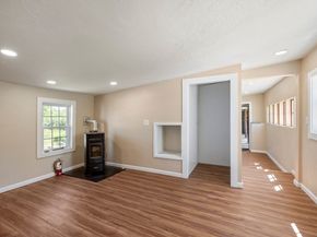 440 N Woodstock Rd, Southbridge MA 01550