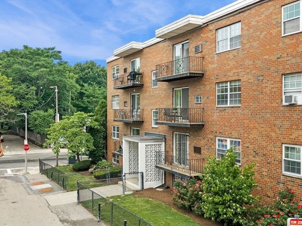 4 Robinwood Avenue 6, Boston MA 02130
