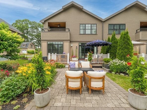 10 Magnolia Avenue 2, Gloucester MA 01930