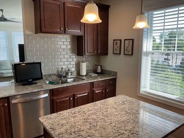 2 Francis Dr. 401, Andover MA 01810