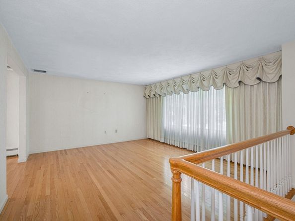 5 Jeremiah Cir, Medford MA 02155