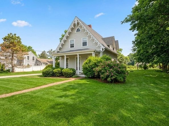 59 Cottage St, Hingham MA 02043