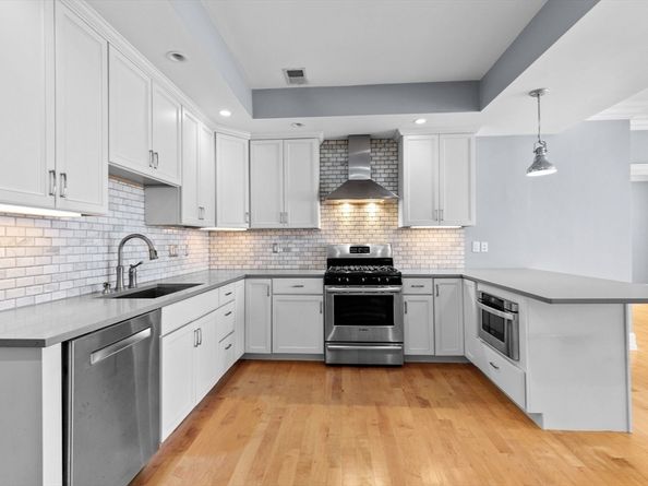 37 P St 3, Boston MA 02127
