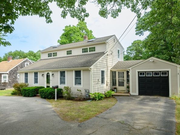21 Pembroke St, Kingston MA 02364