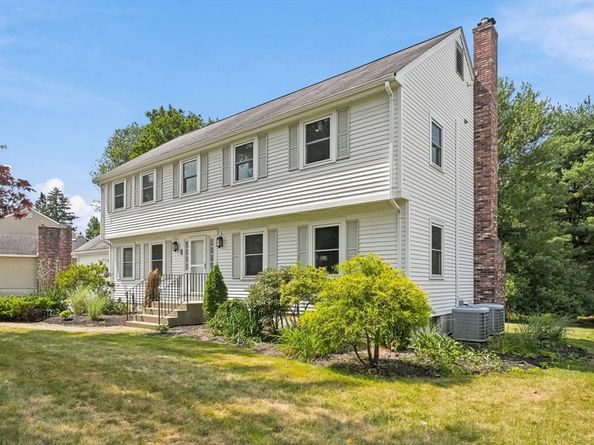 8 Flanagan Drive, Framingham MA 01701